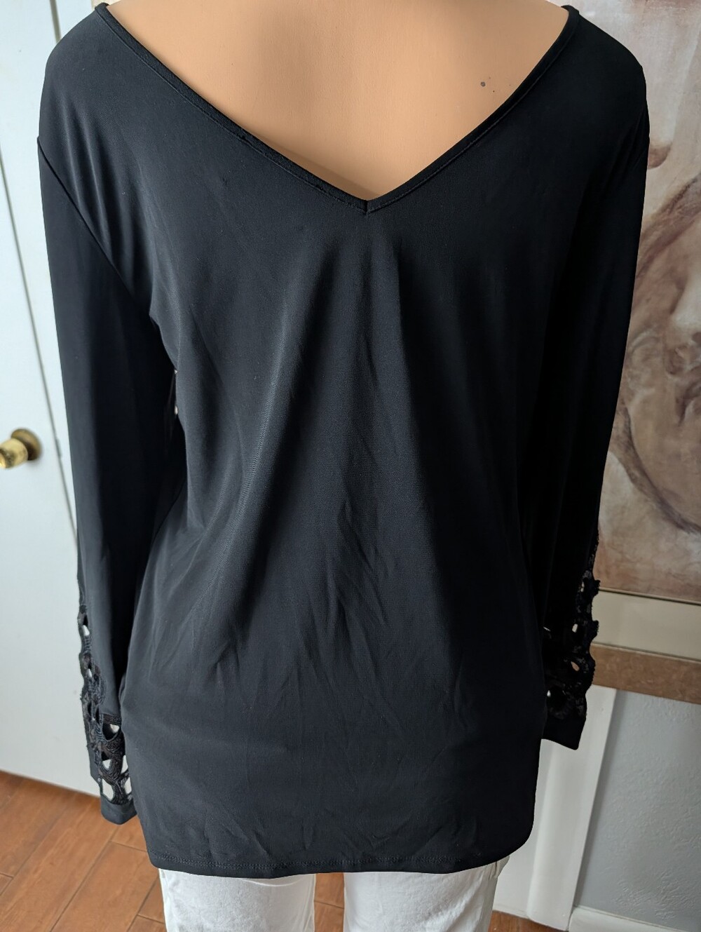 Joseph Ribkoff Black Long-Sleeve Top Cutout Neckline & Sequin Appliqué Size 12 - Picture 6 of 7